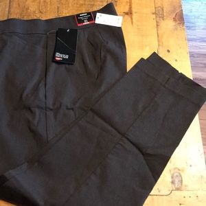 NWT Avenue trouser pants, size 16